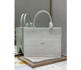 디올 DIOR book tote 북 토트 백